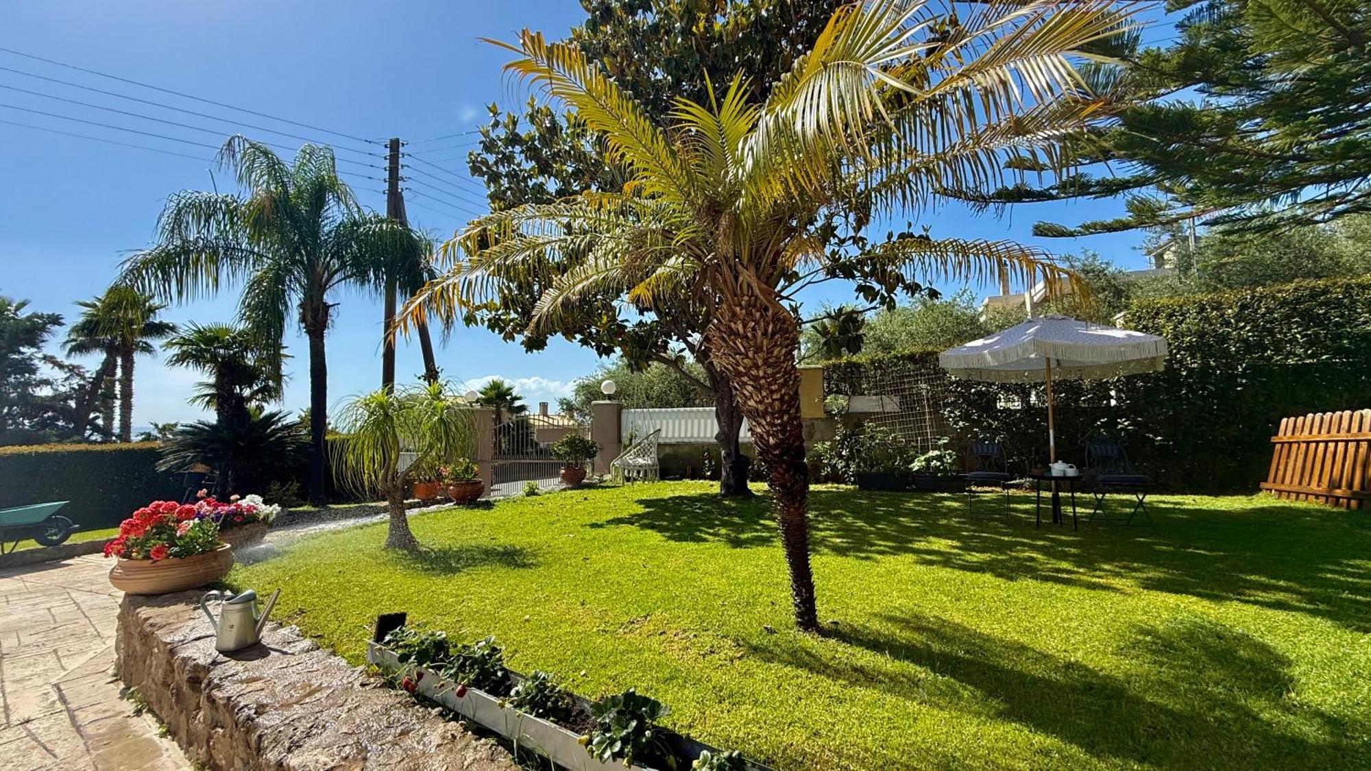Le Jardin Apartment Kalamata Exterior photo